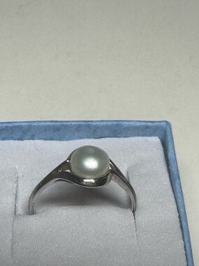 Cultured Pearl Sterling Silver Dome Ring - White Pearl